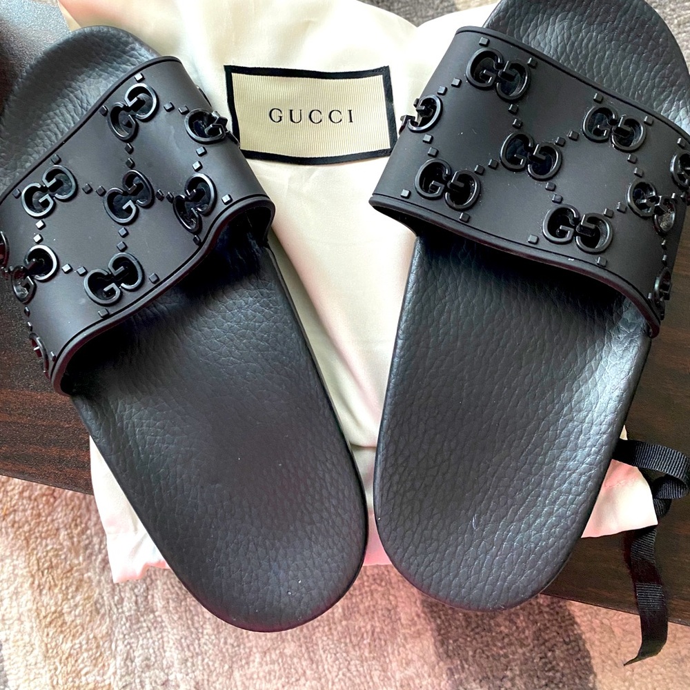 Gucci GG Slides